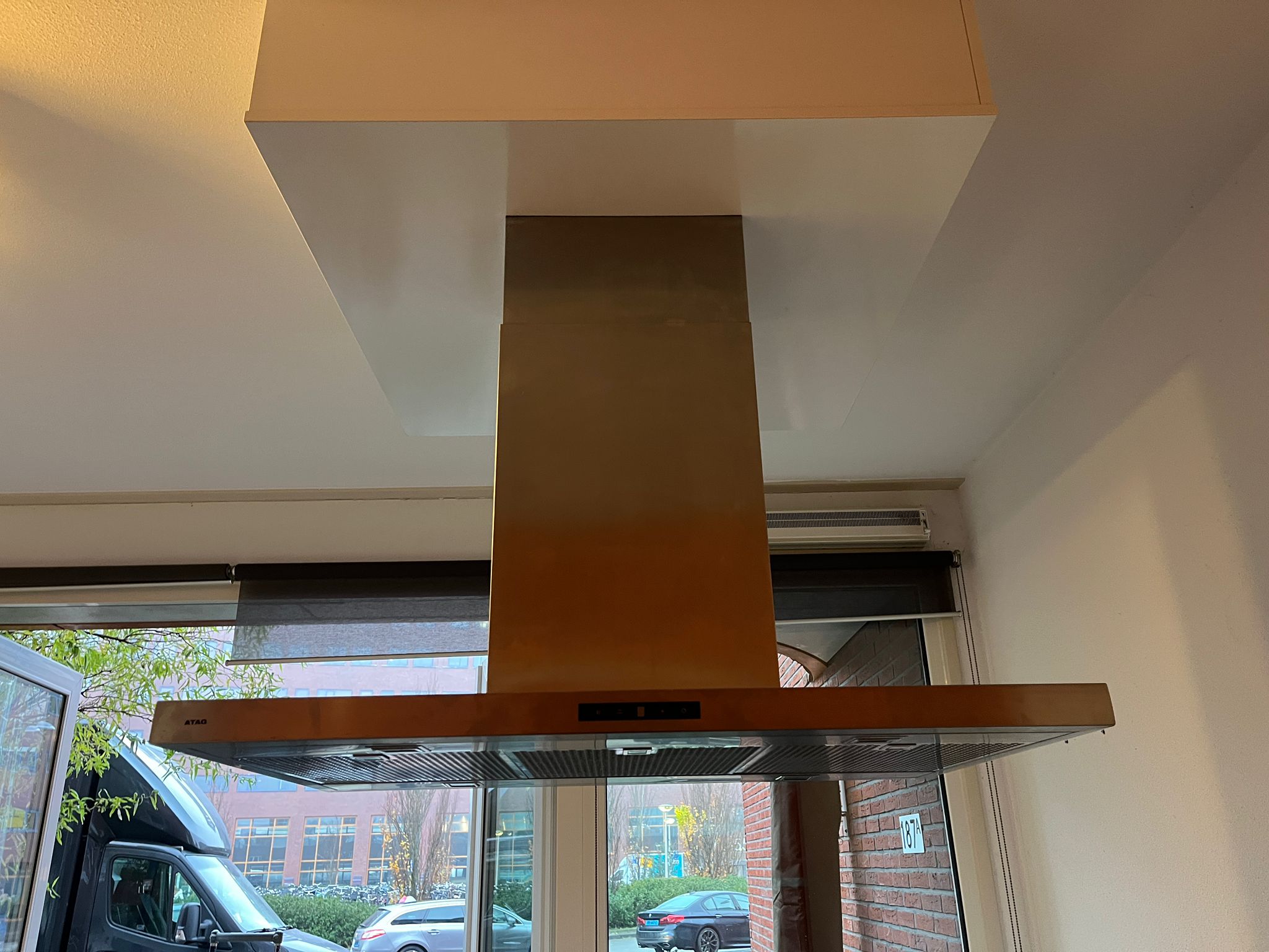 02890 - Witte schiereiland keuken