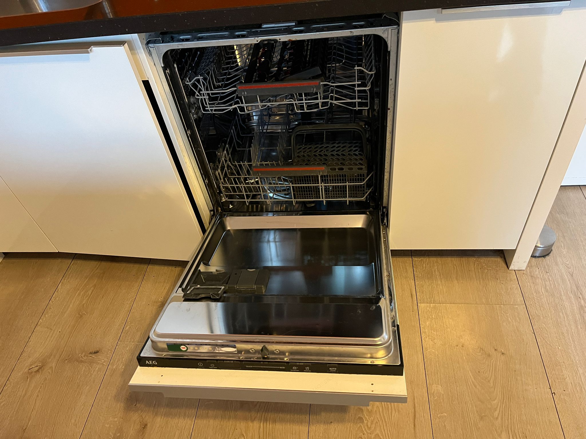 02890 - Witte schiereiland keuken