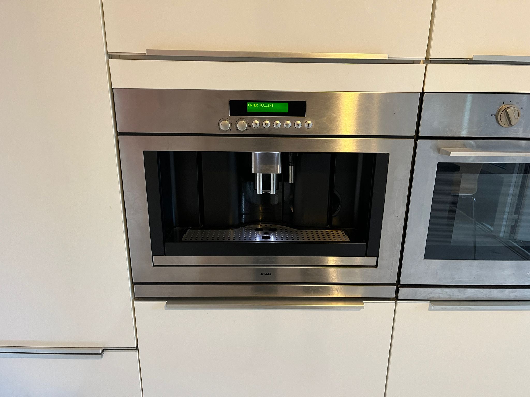 02890 - Witte schiereiland keuken