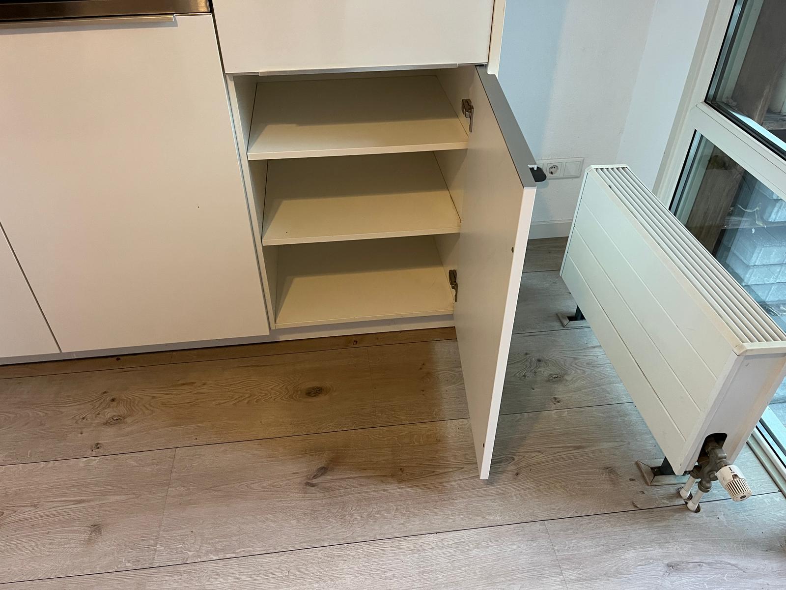 02890 - Witte schiereiland keuken