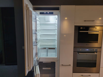 02748 - Witte hoekkeuken