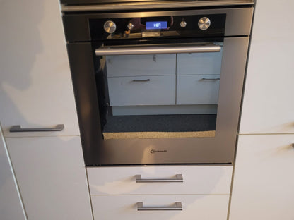 02748 - Witte hoekkeuken