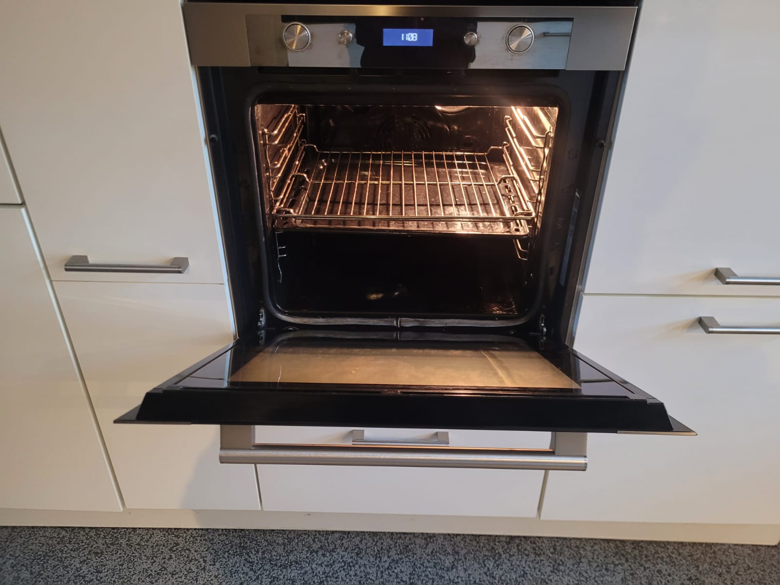 02748 - Witte hoekkeuken