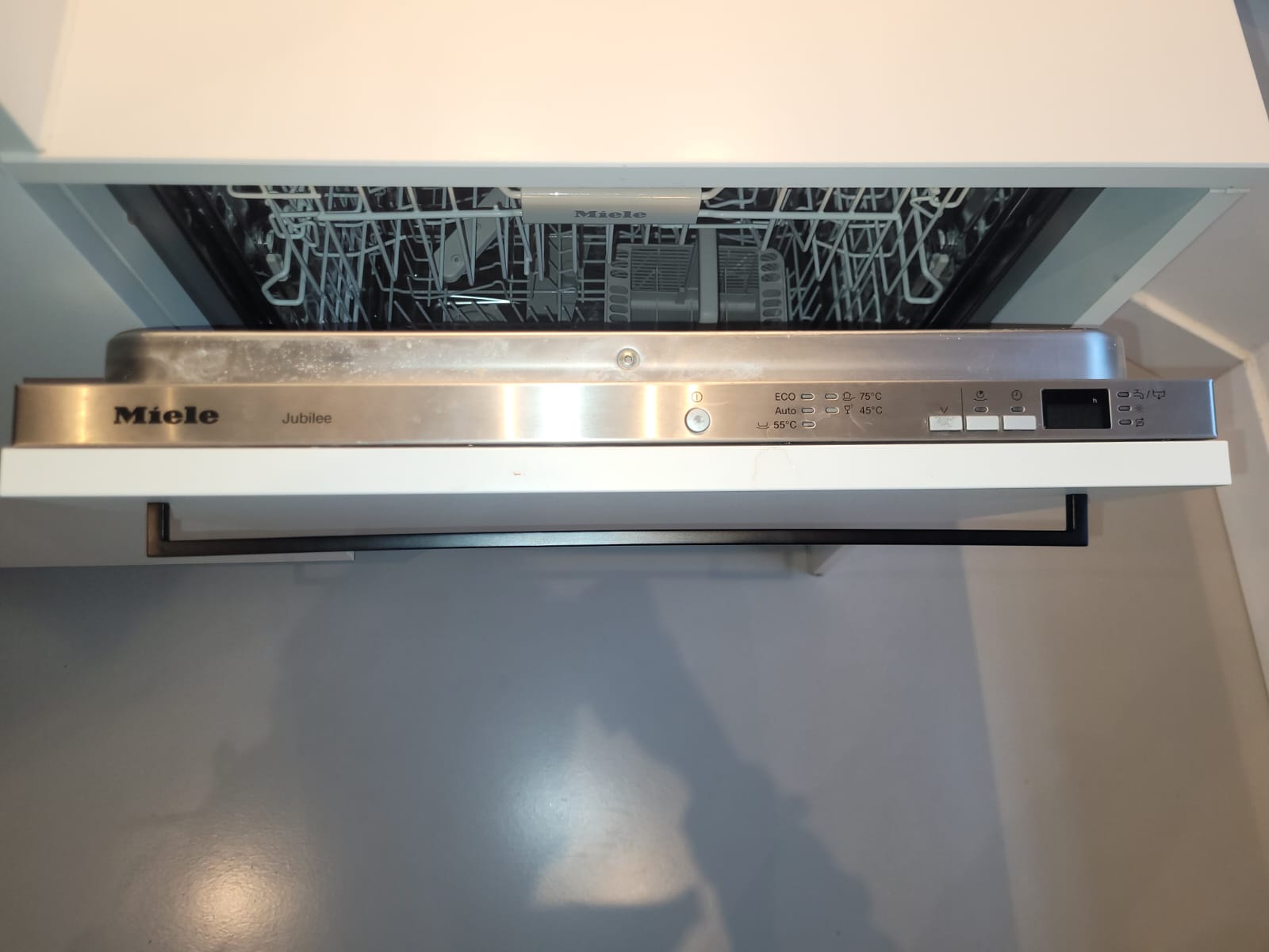 02756 - Witte schiereiland keuken