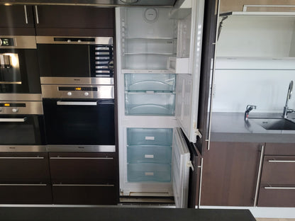 02282 - Donkerbruine Poggenpohl keuken