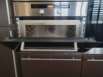 02282 - Donkerbruine Poggenpohl keuken