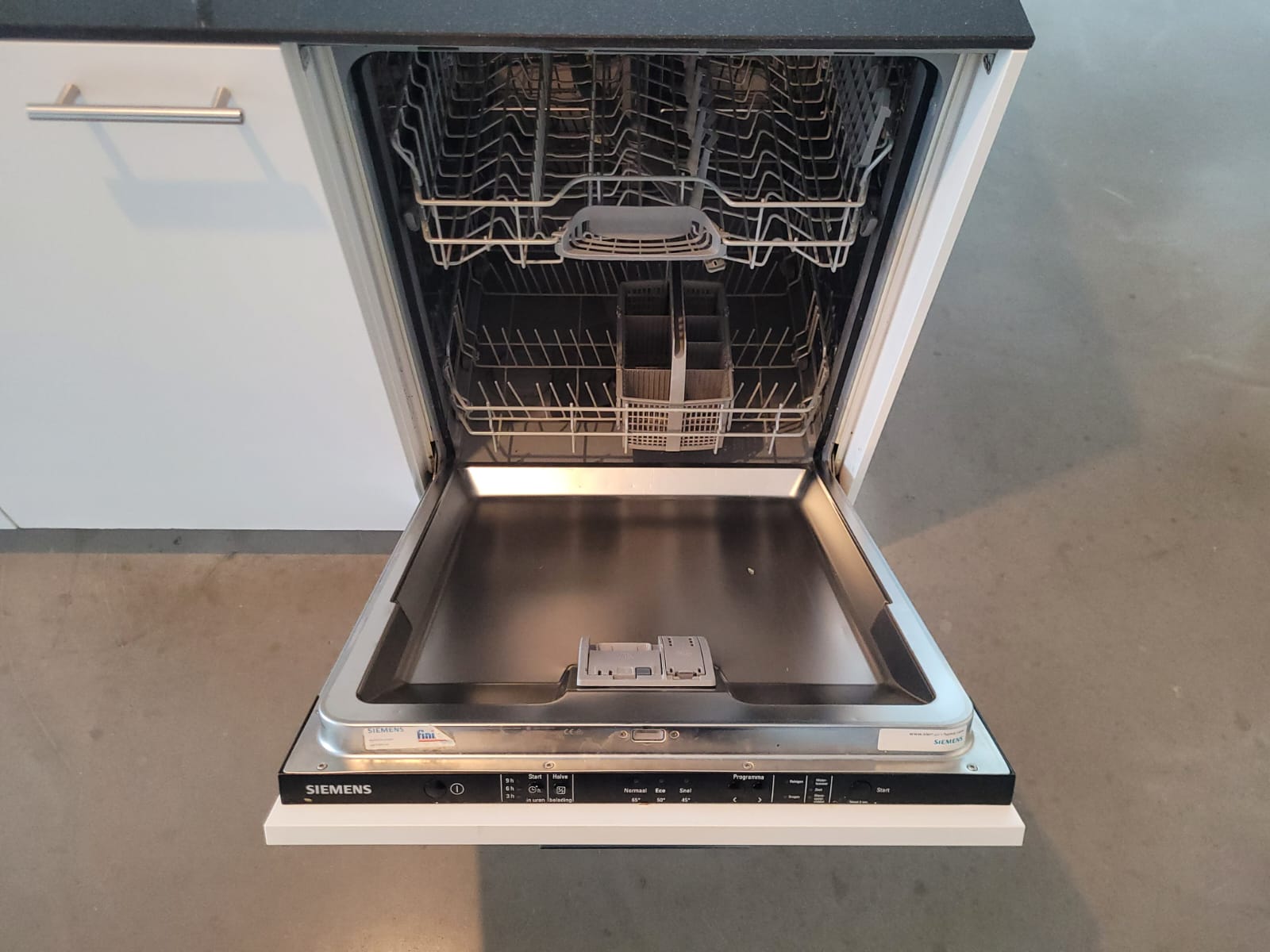 02914 - Witte eilandkeuken