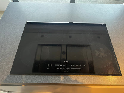 02288 - Grijze schiereiland keuken