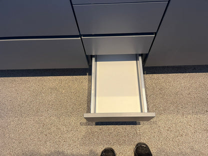 02288 - Grijze schiereiland keuken