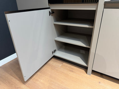 33983 - Grey island kitchen from Rotpunkt with Dekton top 