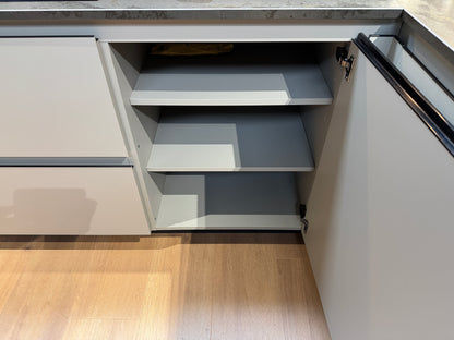 33983 - Grey island kitchen from Rotpunkt with Dekton top 