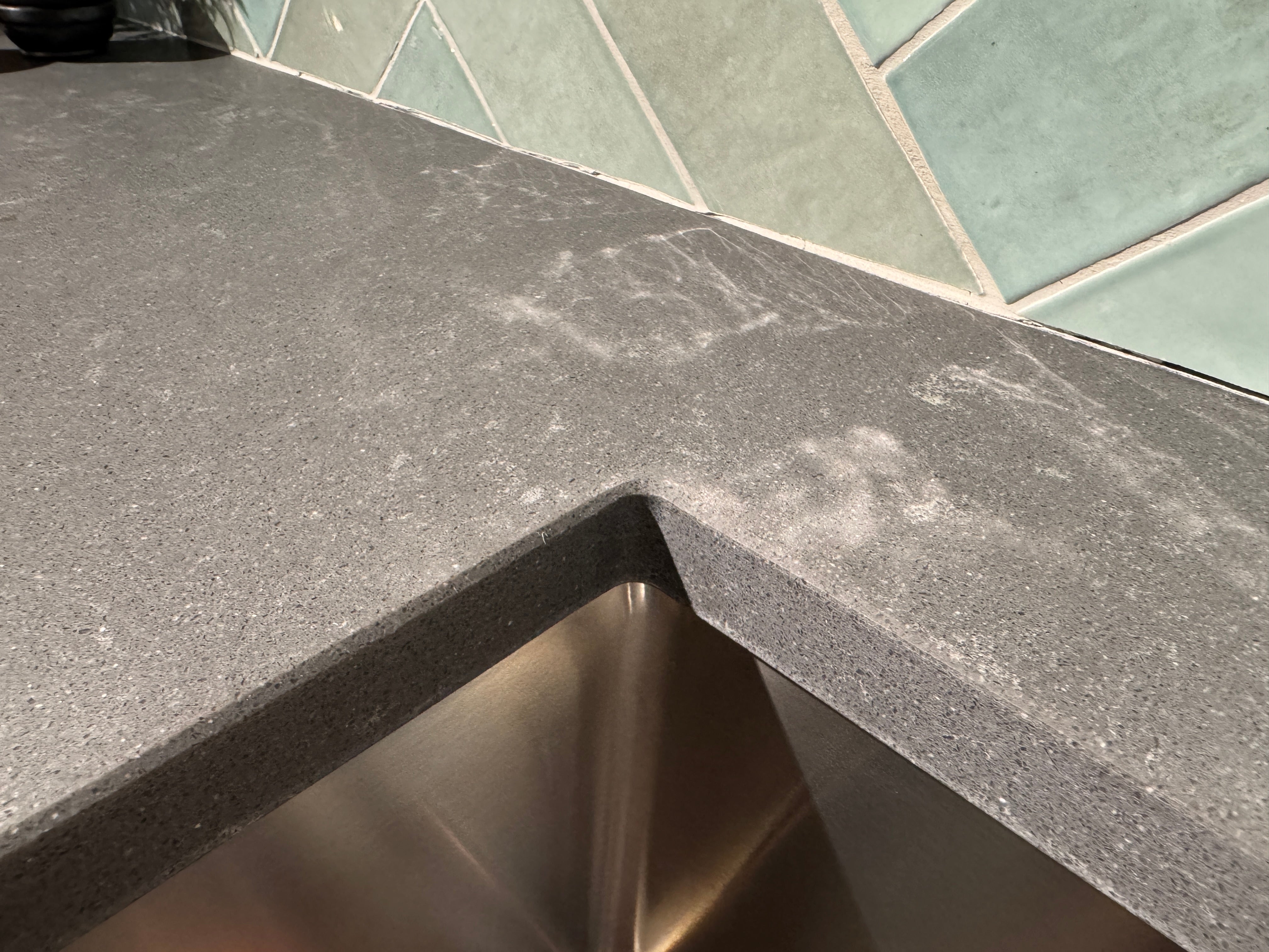 00518 - Moderne mat wit gelakte keuken