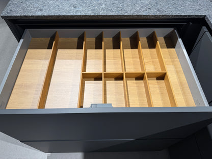 00652 - Mat lavazwarte schiereiland keuken