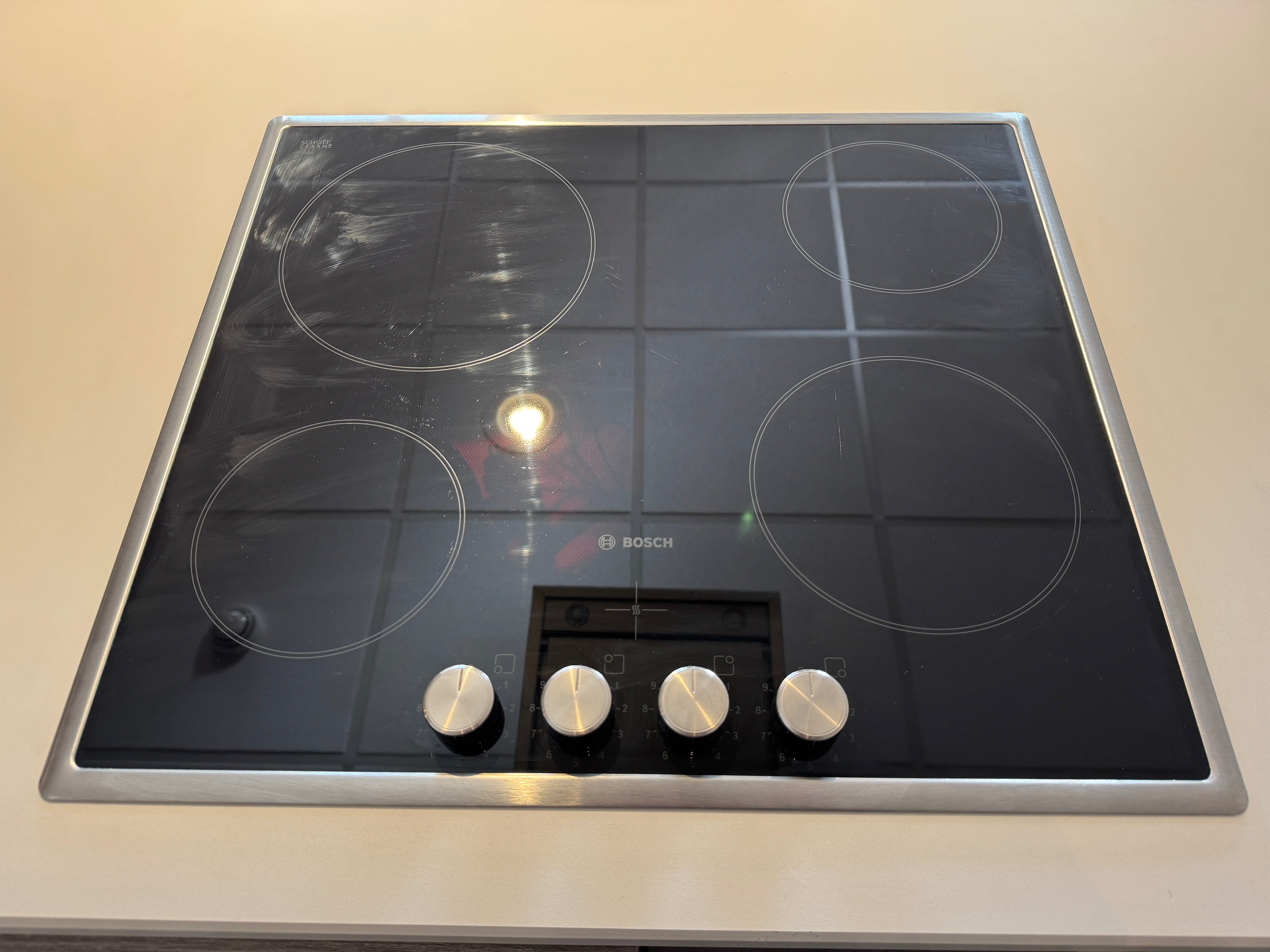 01089 - Moderne houtlook keuken