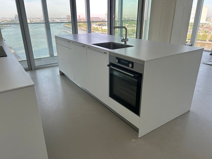01221 - Witte eilandkeuken