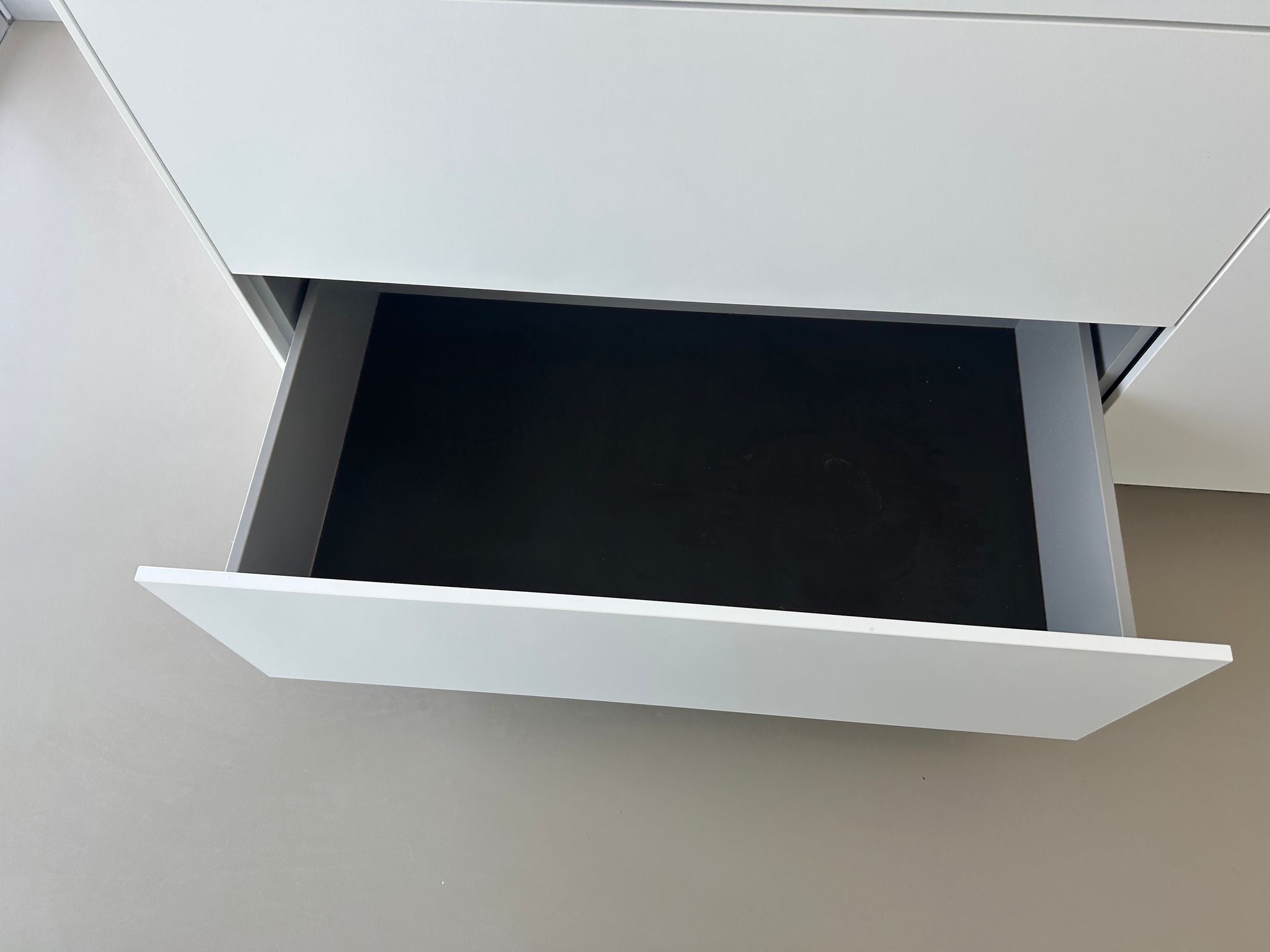 01221 - Witte eilandkeuken