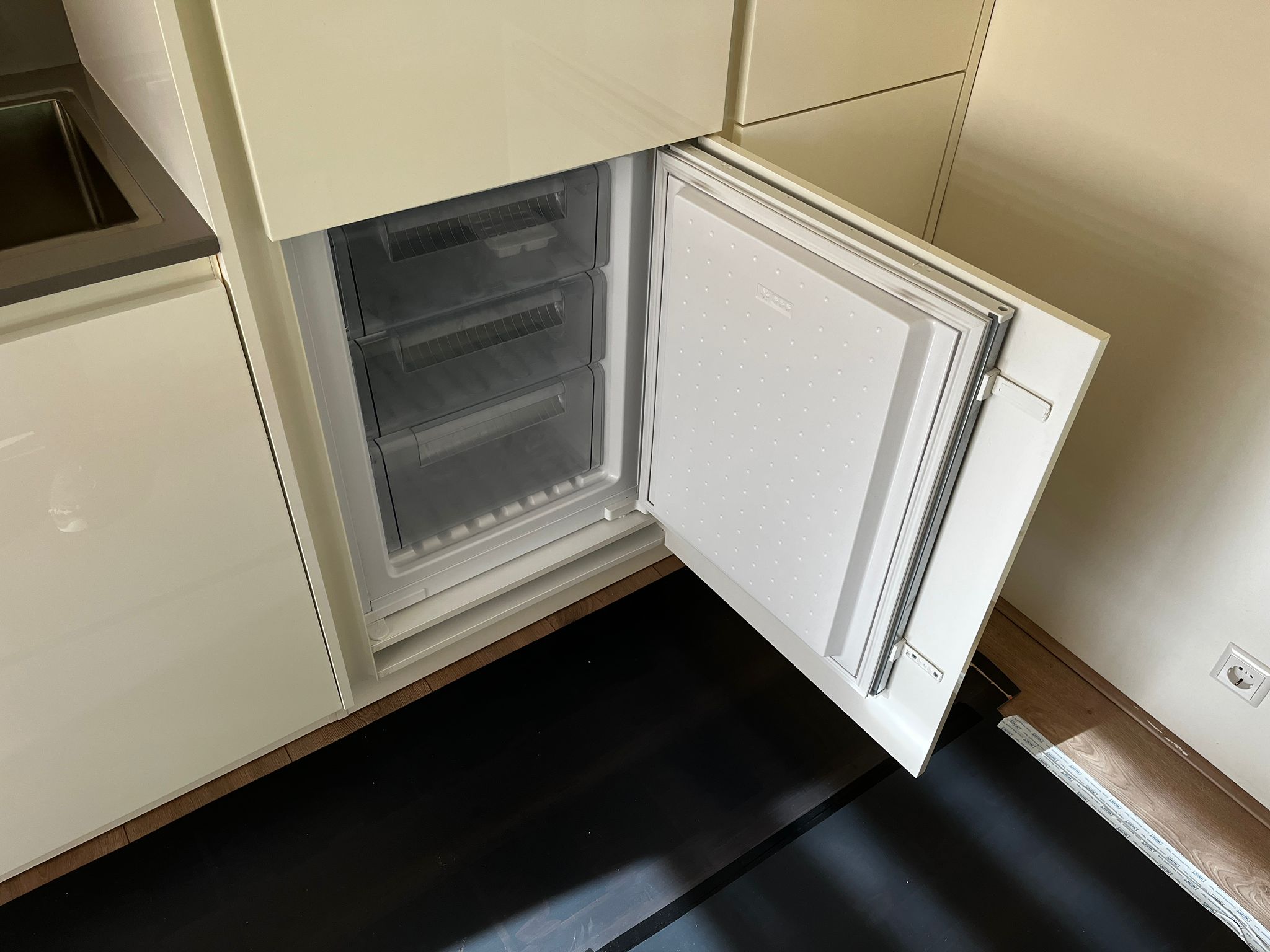 00626 - Witte schiereiland keuken