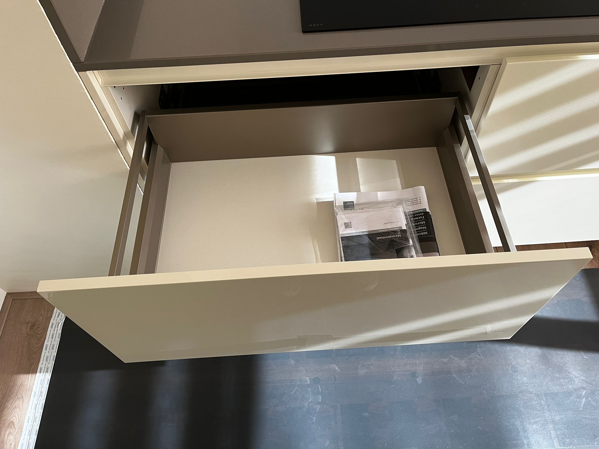 00626 - Witte schiereiland keuken