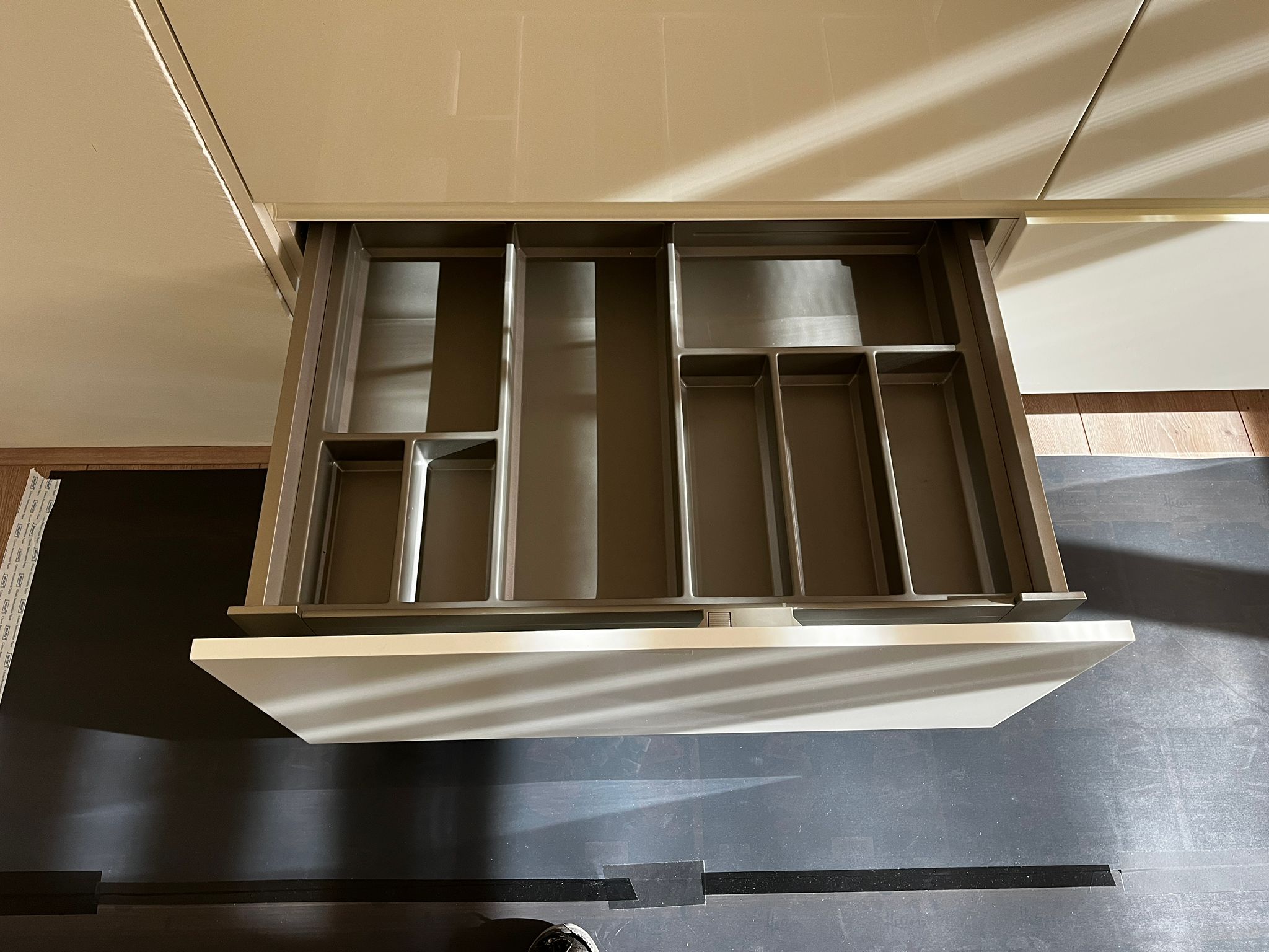 00626 - Witte schiereiland keuken