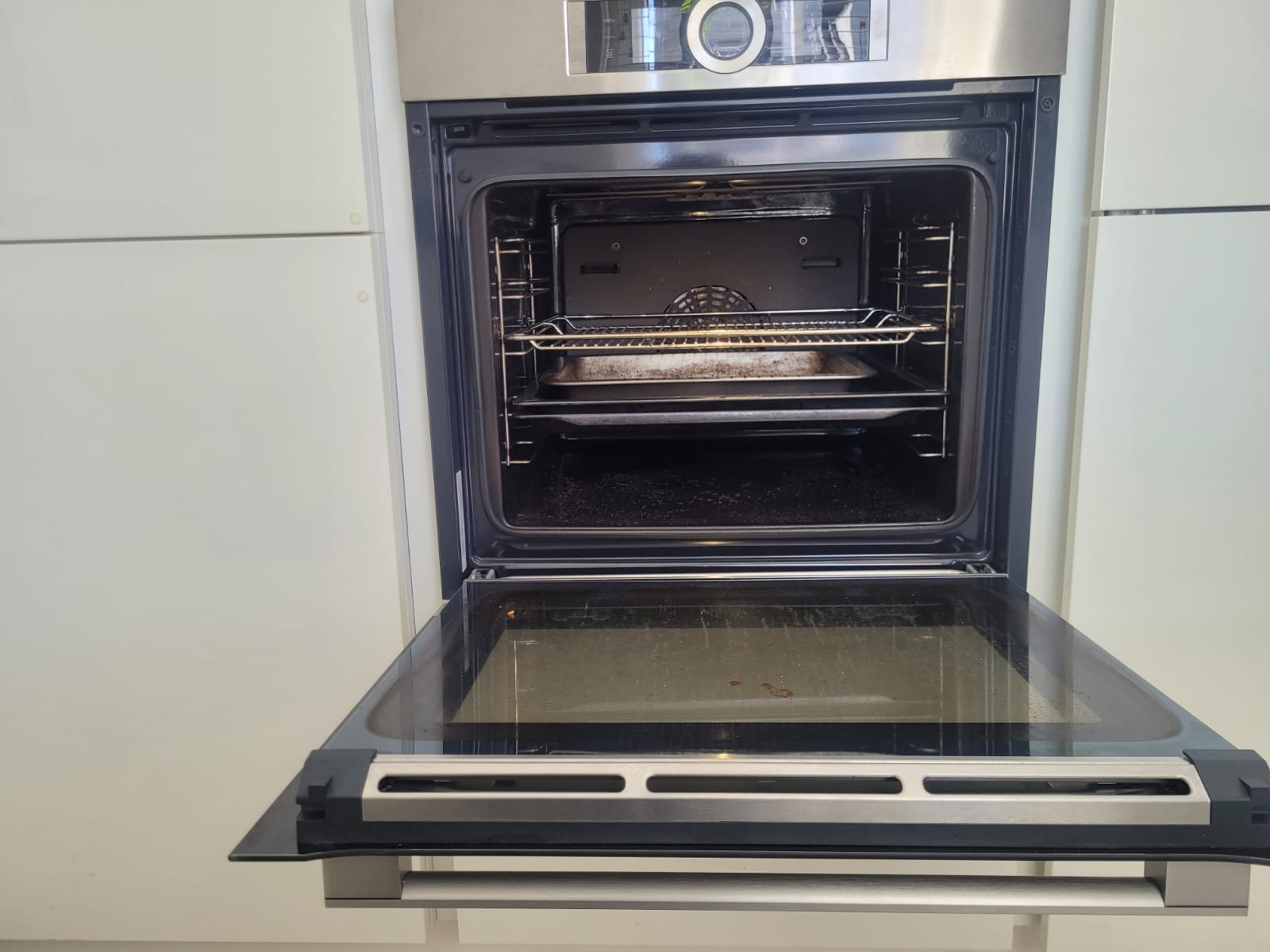 00939 - Witte U-keuken