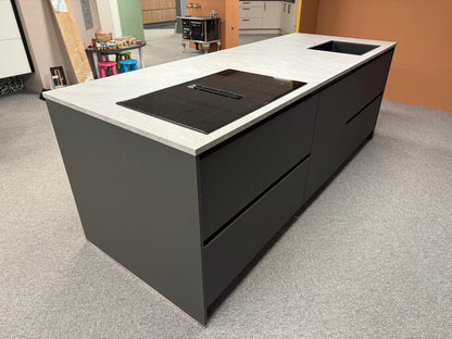 02018 - Moderne eilandkeuken