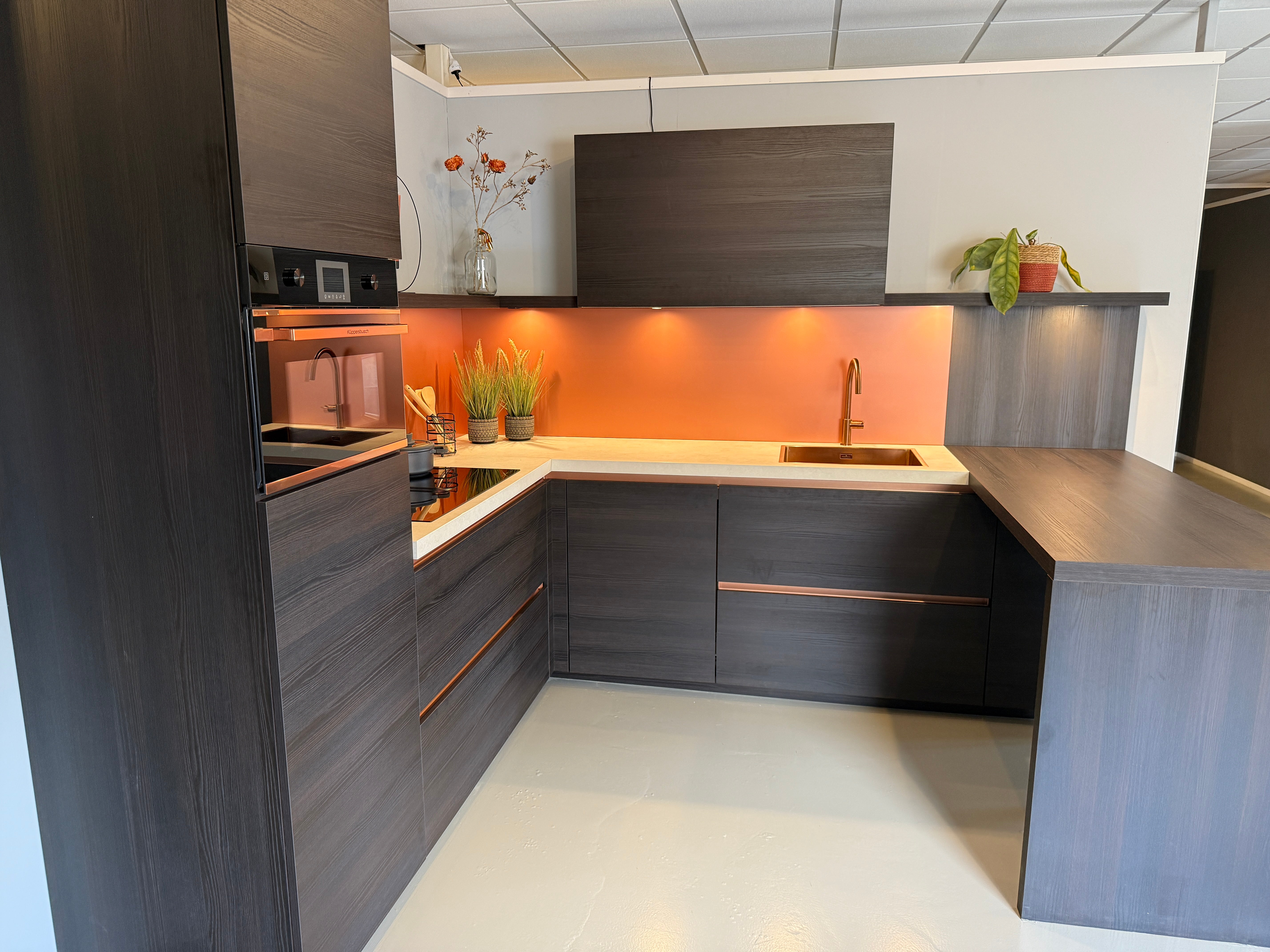 01435 - Keller moderne keuken