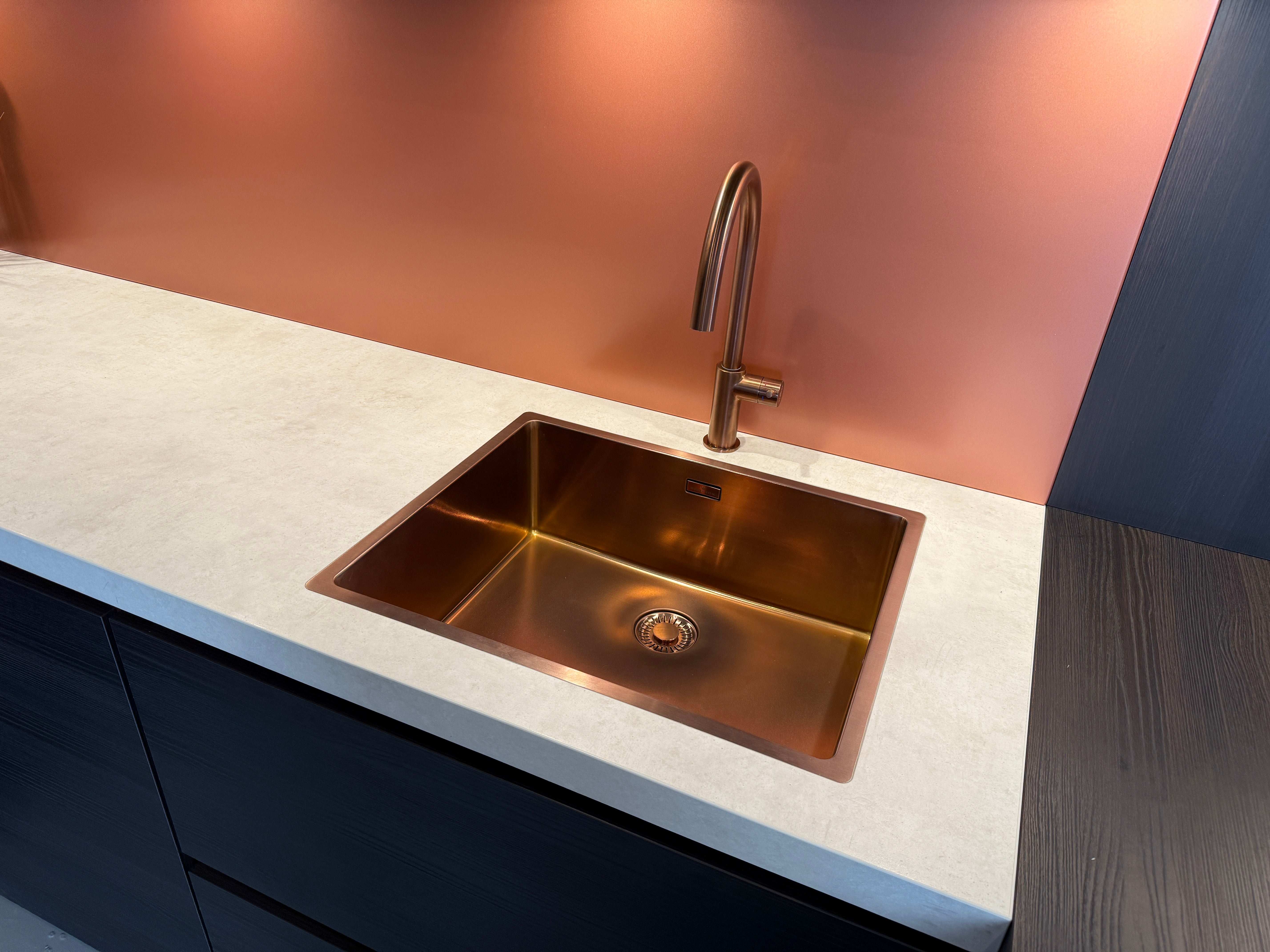 01435 - Keller moderne keuken