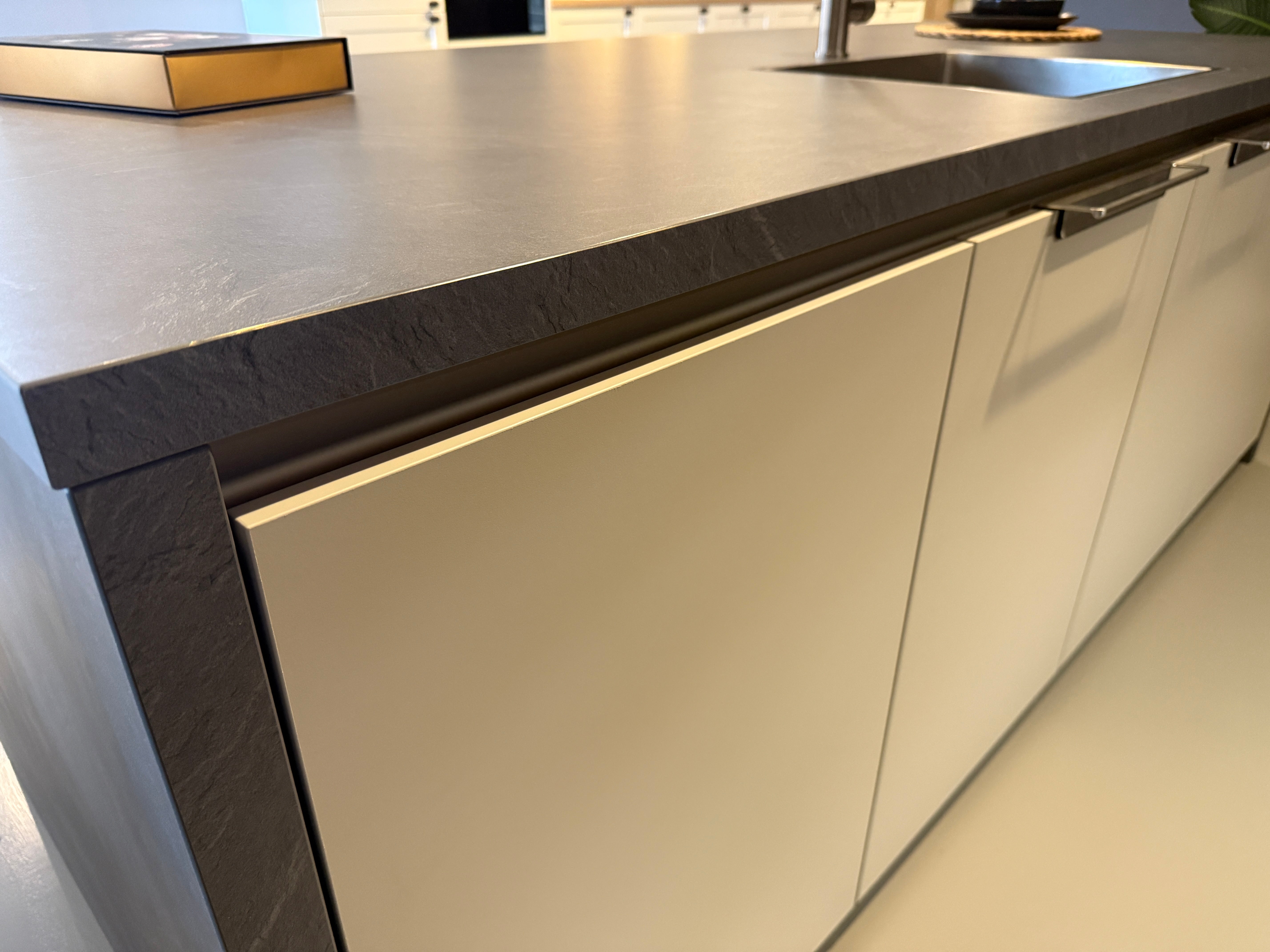 01458 - Keller eilandkeuken