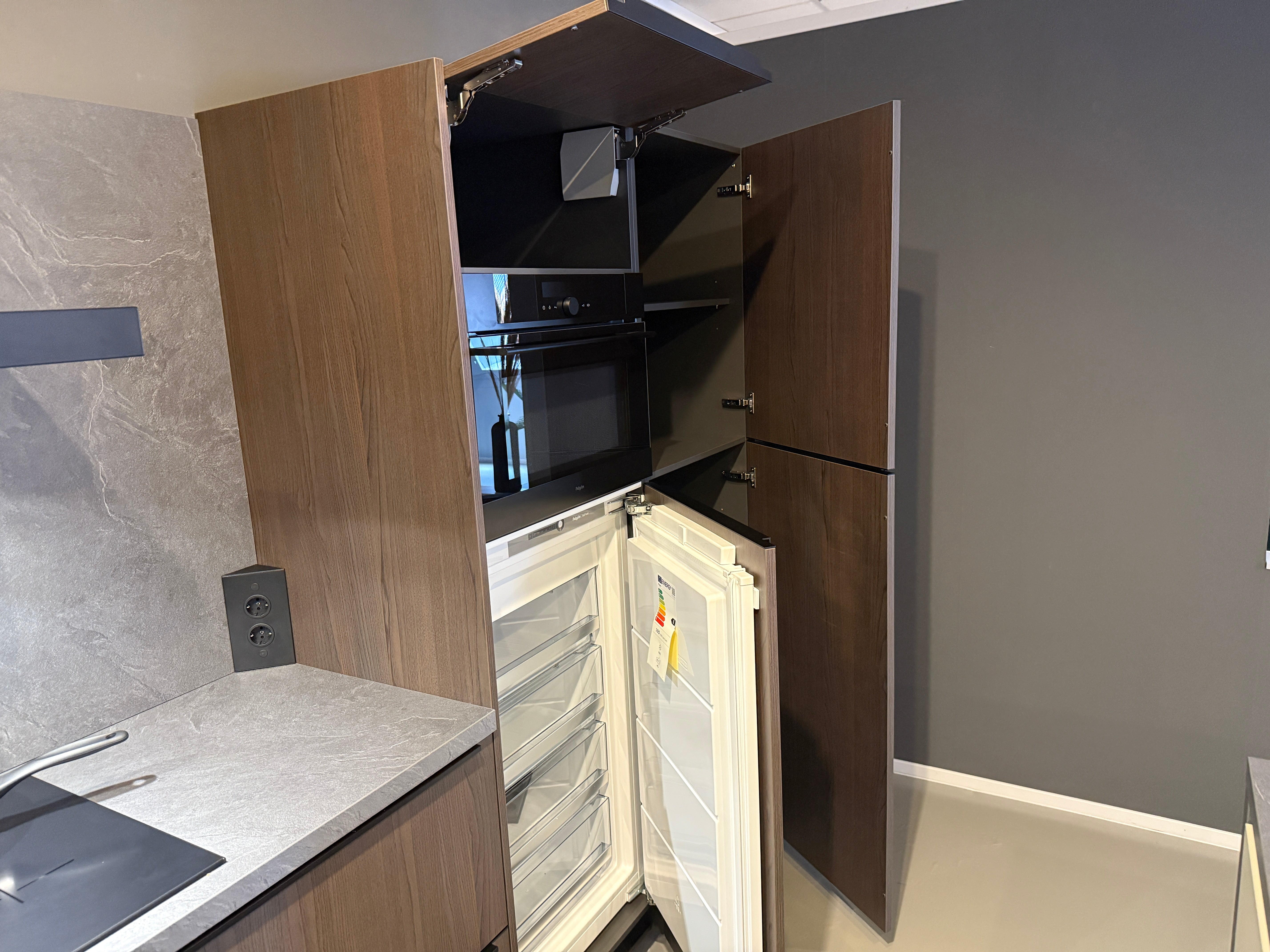 01458 - Keller eilandkeuken