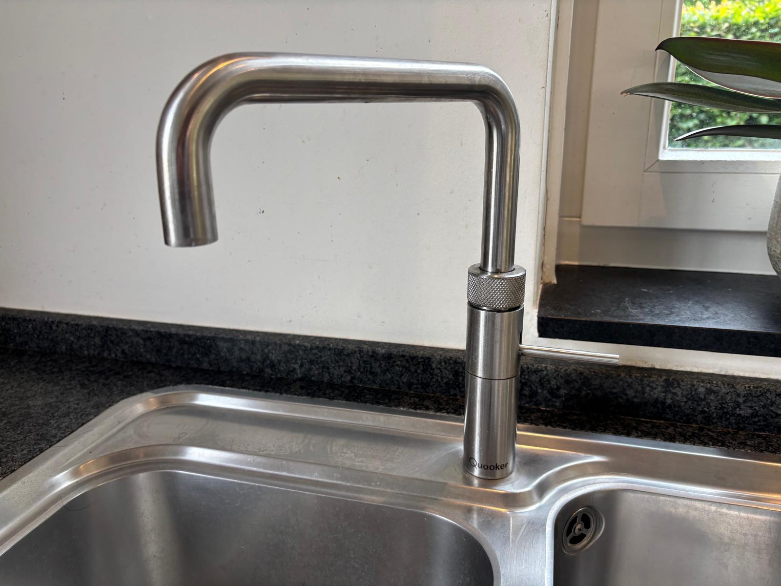 01264 - Witte schiereiland keuken