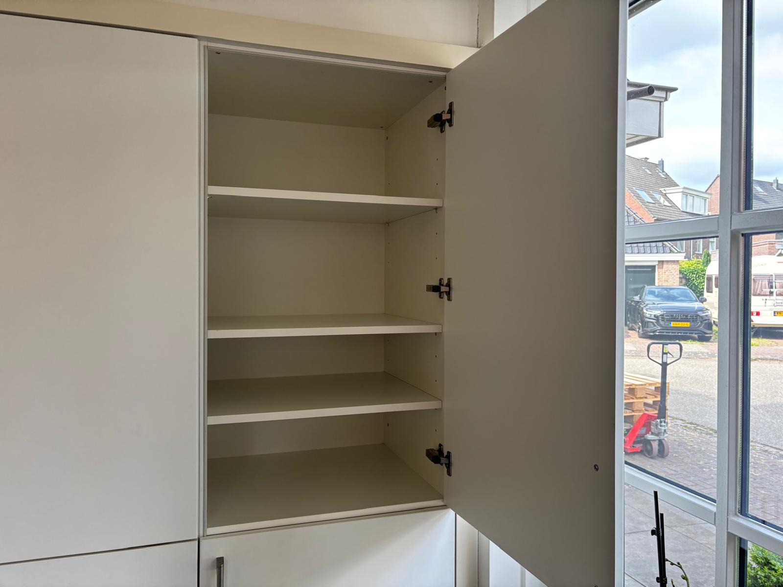 01264 - Witte schiereiland keuken