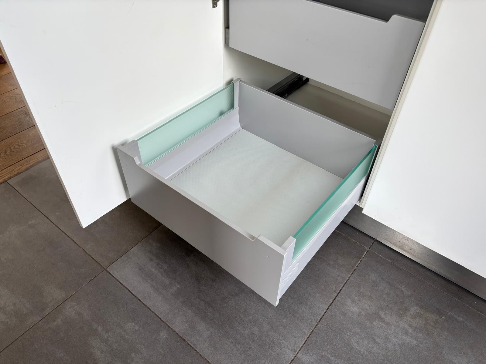 01264 - Witte schiereiland keuken
