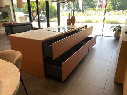 01726 - Terracotta keuken met eiken