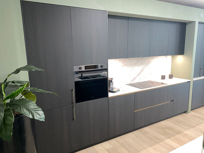 01736 - Eilandkeuken met tafel