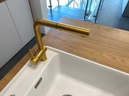 01819 - Inselküche mit Tisch 