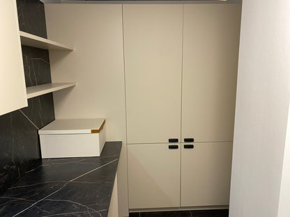 01837 - Beige bijkeuken