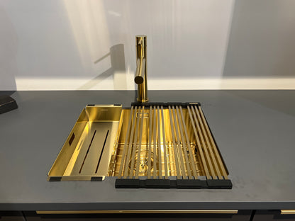 01973 - Moderne keuken met gouden details