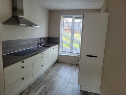 01266 - Landelijk witte keuken