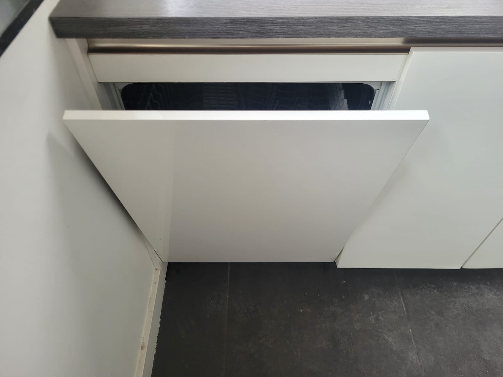 01486 - Moderne schiereiland keuken