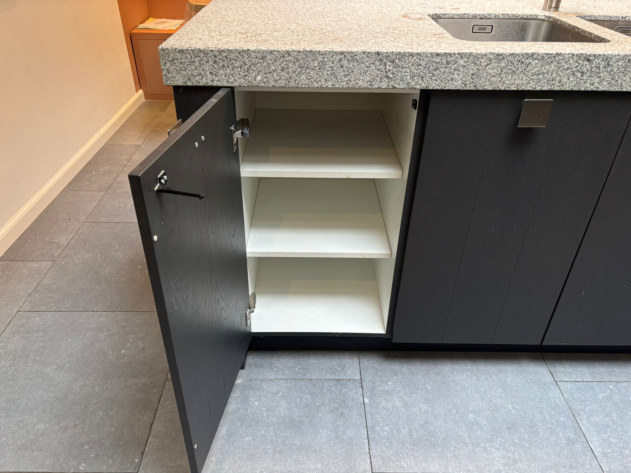 01684 - Moderne eilandkeuken