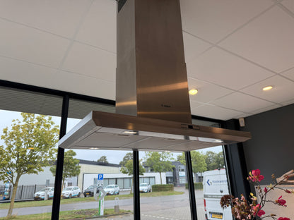 02356 - Grijs betonlook eilandkeuken