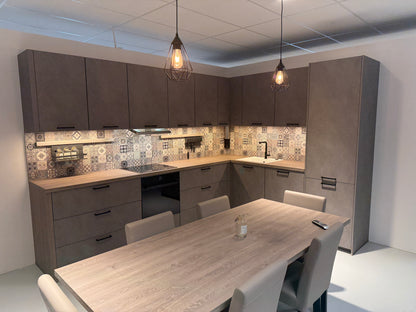 02374 - Grijze Nobilia keuken