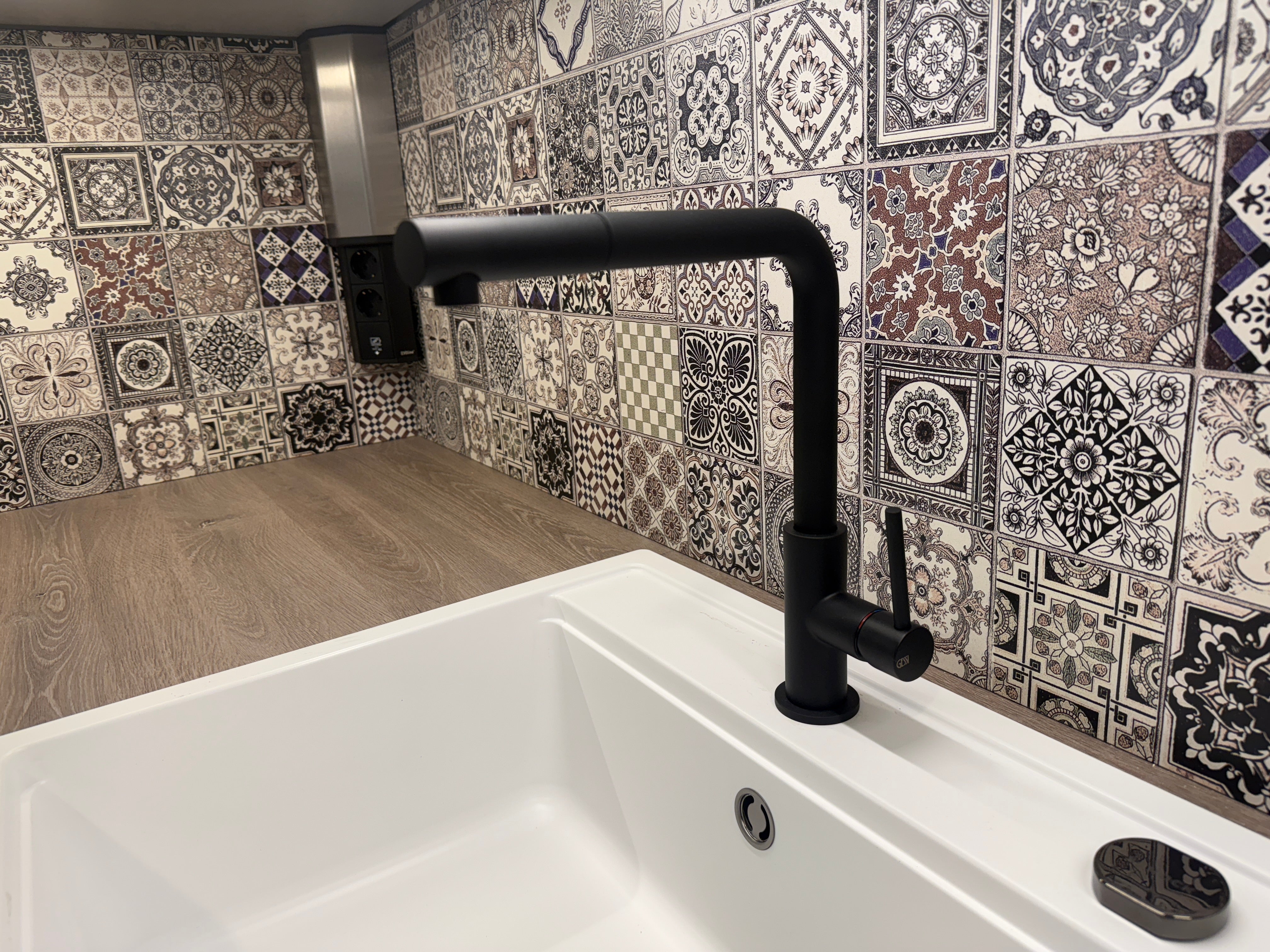 02374 - Grijze Nobilia keuken