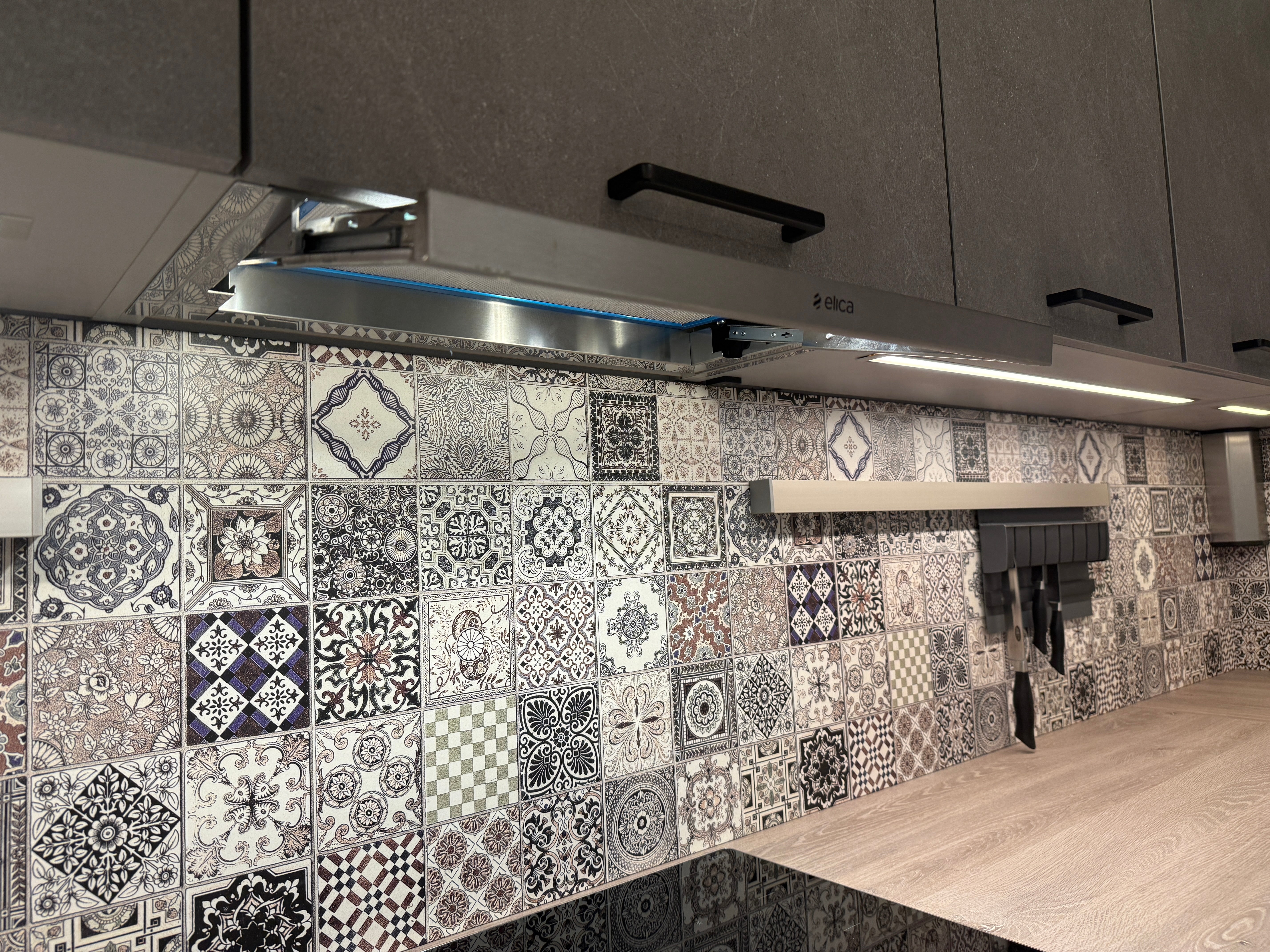 02374 - Grijze Nobilia keuken