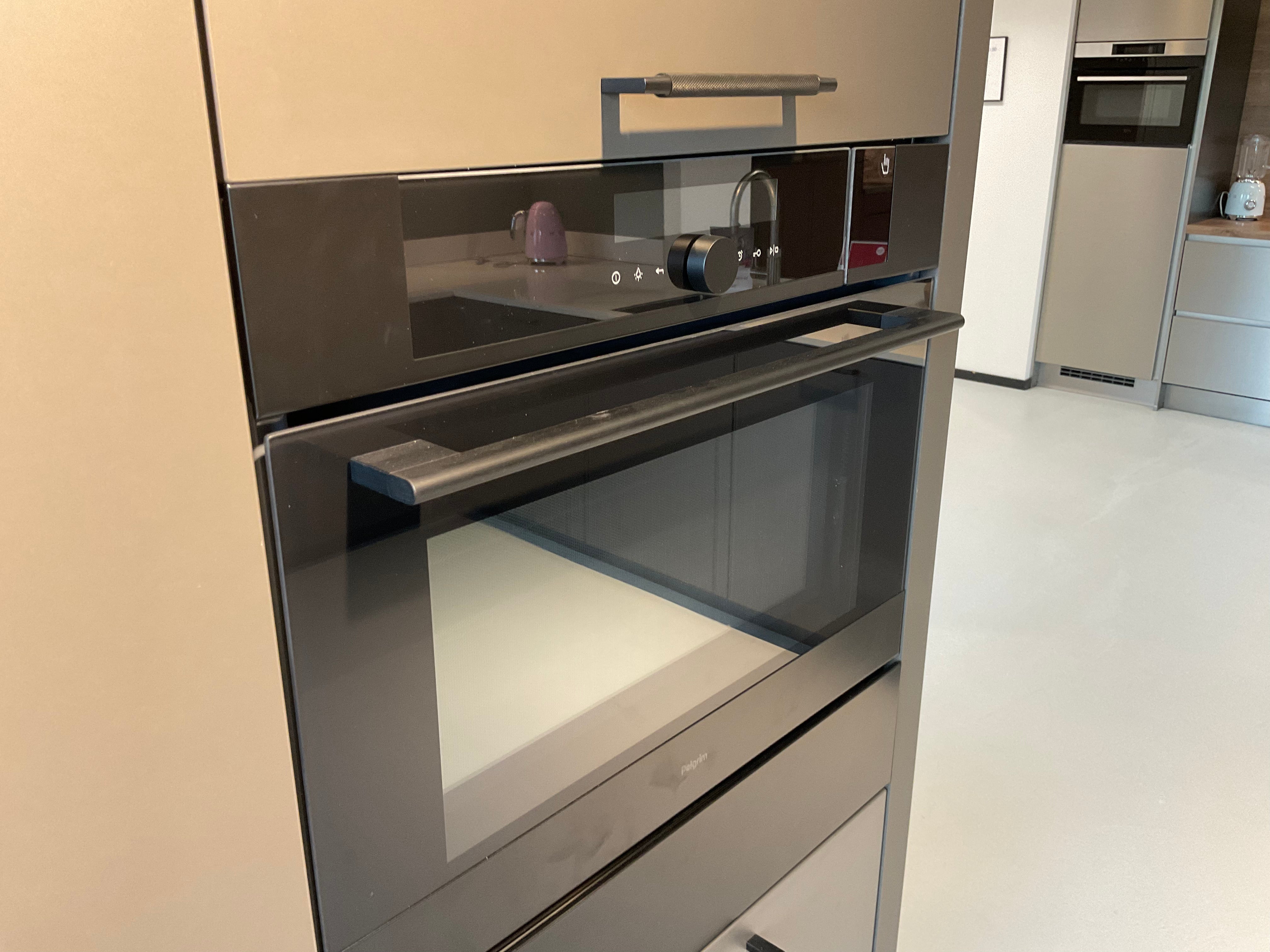 02398 - Moderne schiereiland keuken