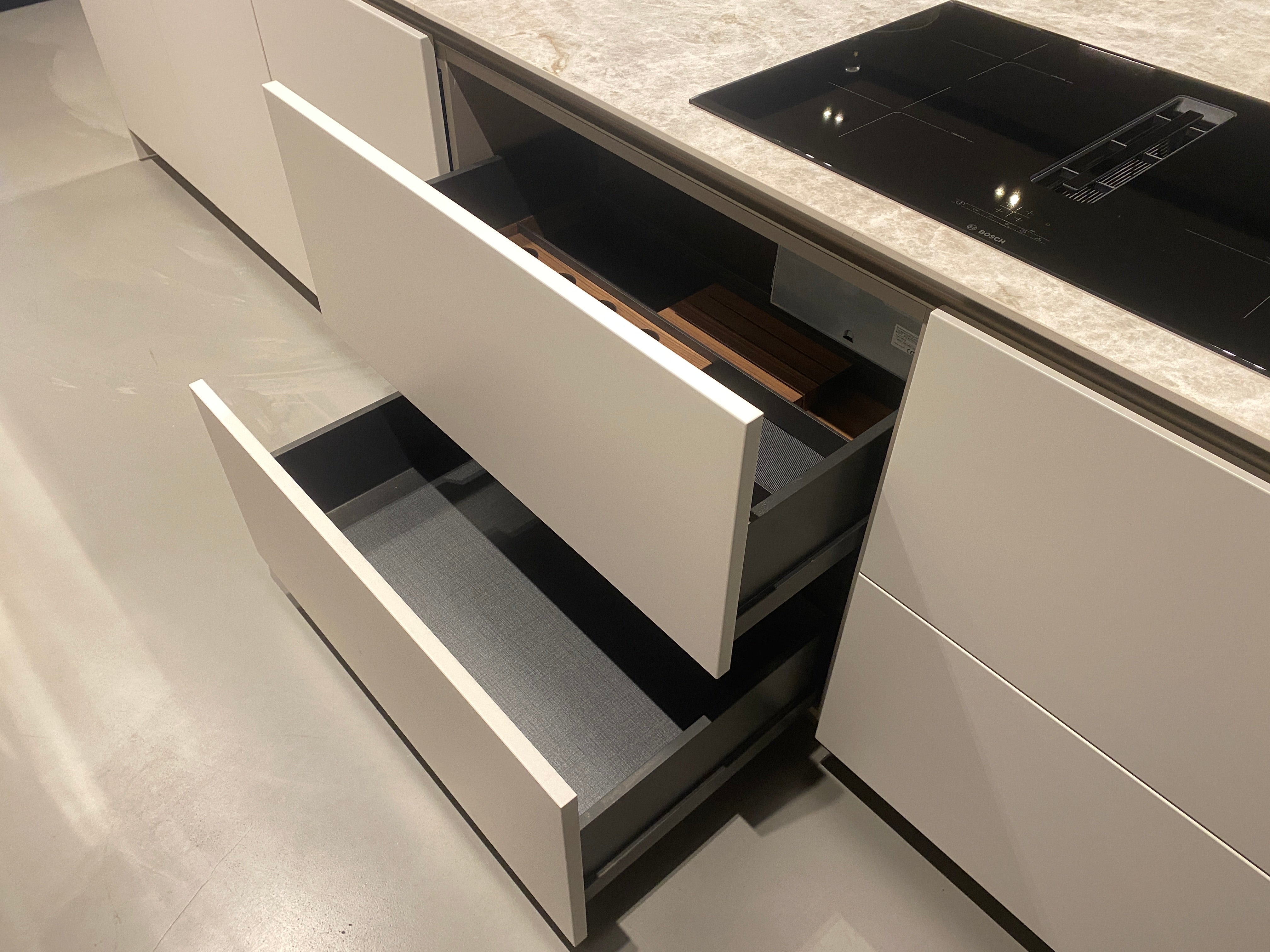 02448 - Eiken fineer eilandkeuken