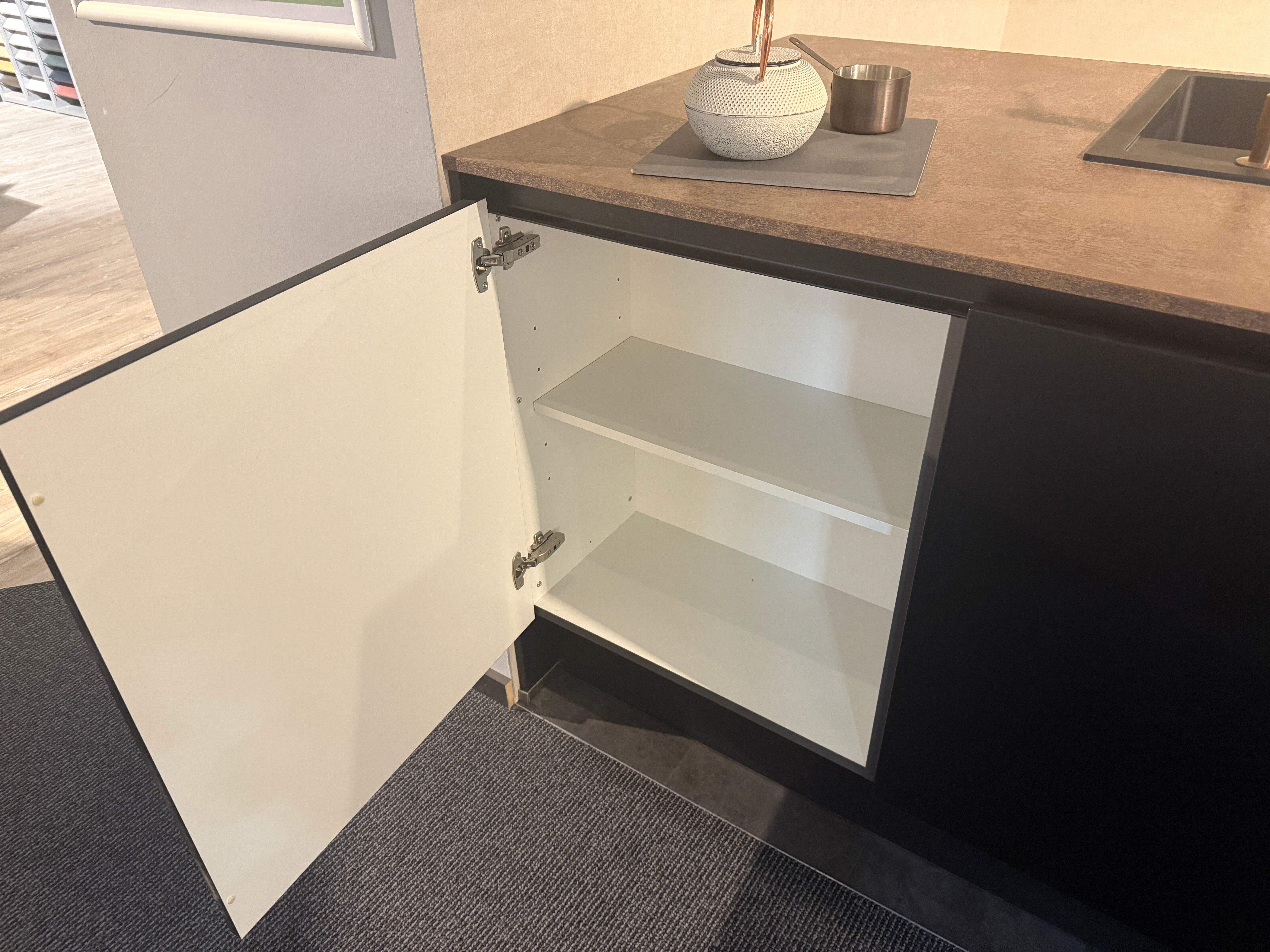 02658 - Nobilia moderne eilandkeuken