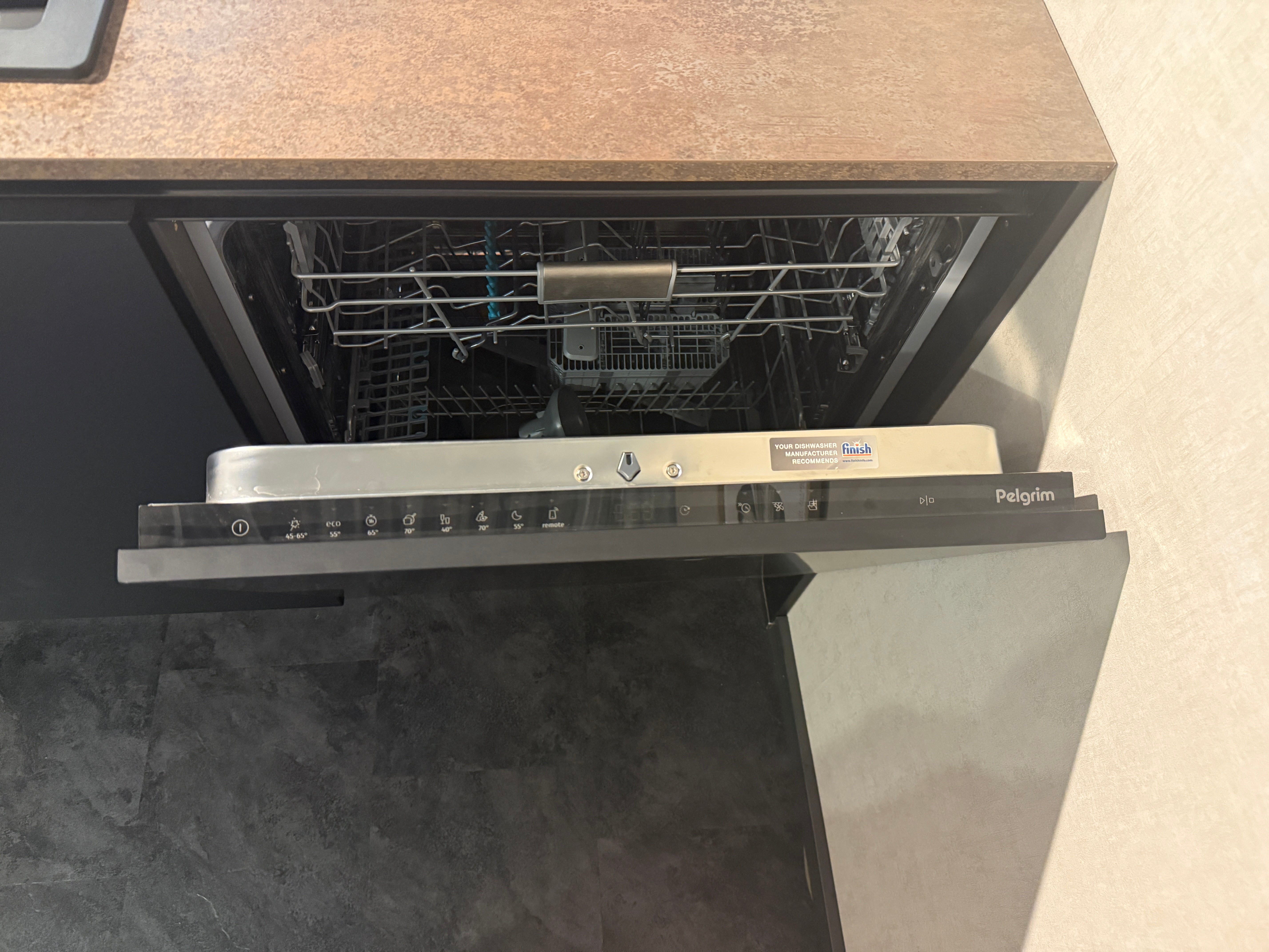 02658 - Nobilia moderne eilandkeuken