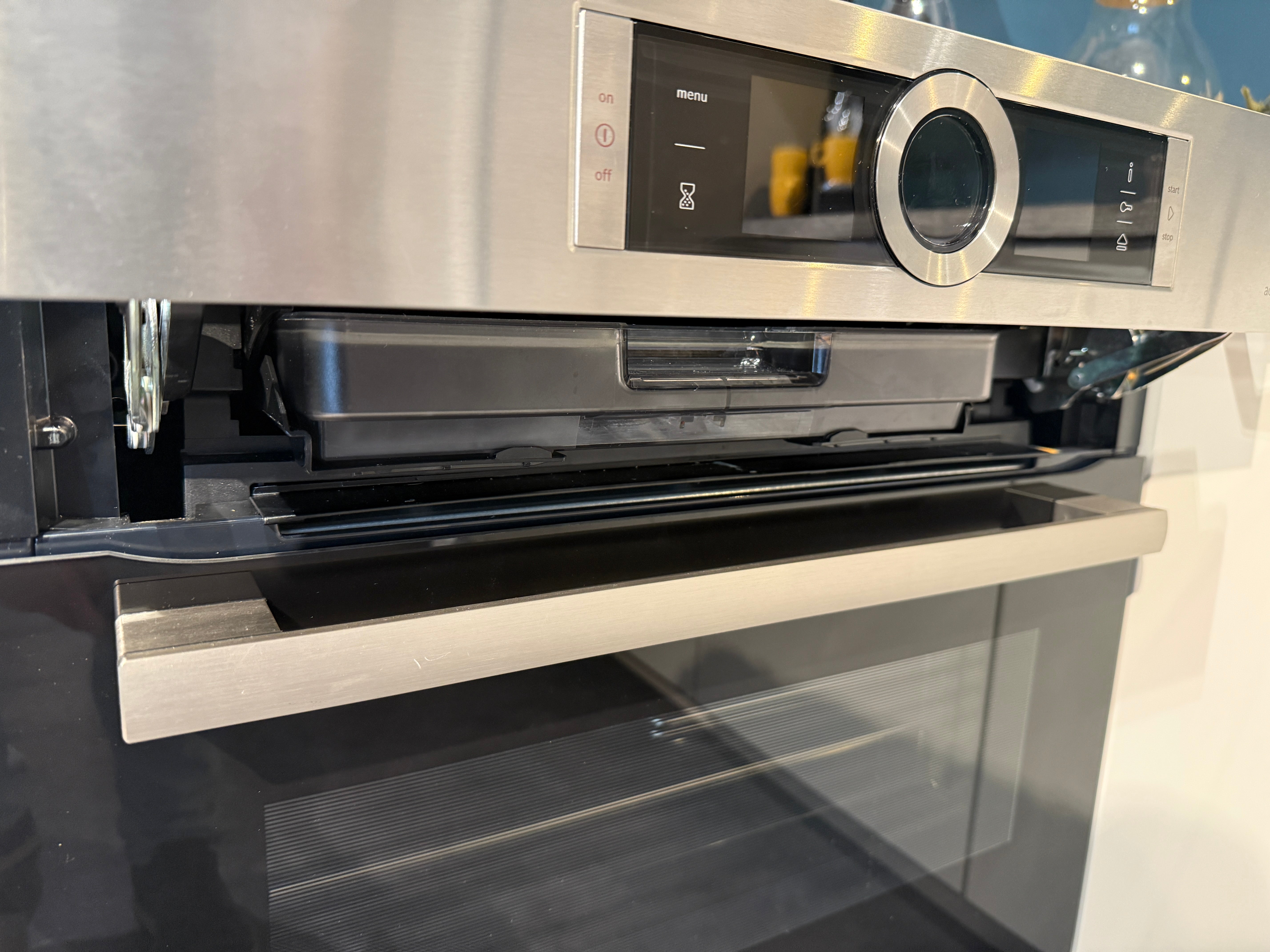 02556 - Hoogglans witte hoekkeuken