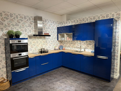 02558 - Nachtblauwe hoekkeuken